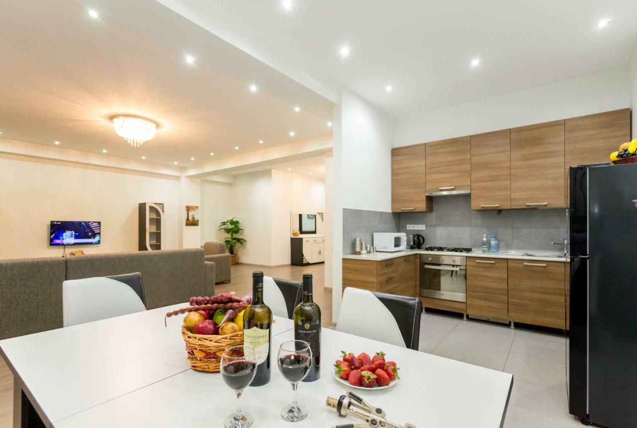 Tbilisi Sweet Home Apartment מראה חיצוני תמונה