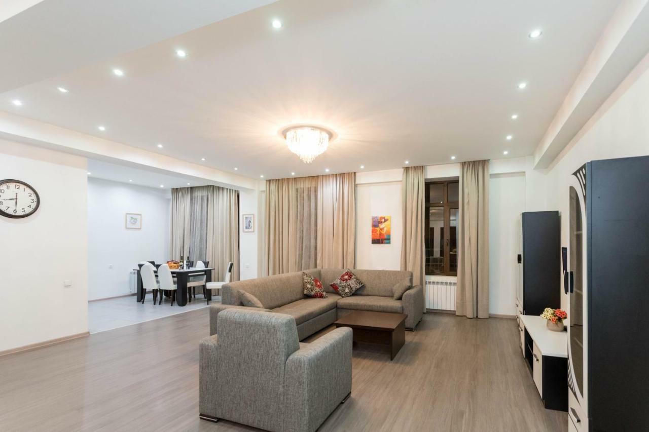 Tbilisi Sweet Home Apartment מראה חיצוני תמונה